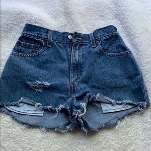 levi shorts